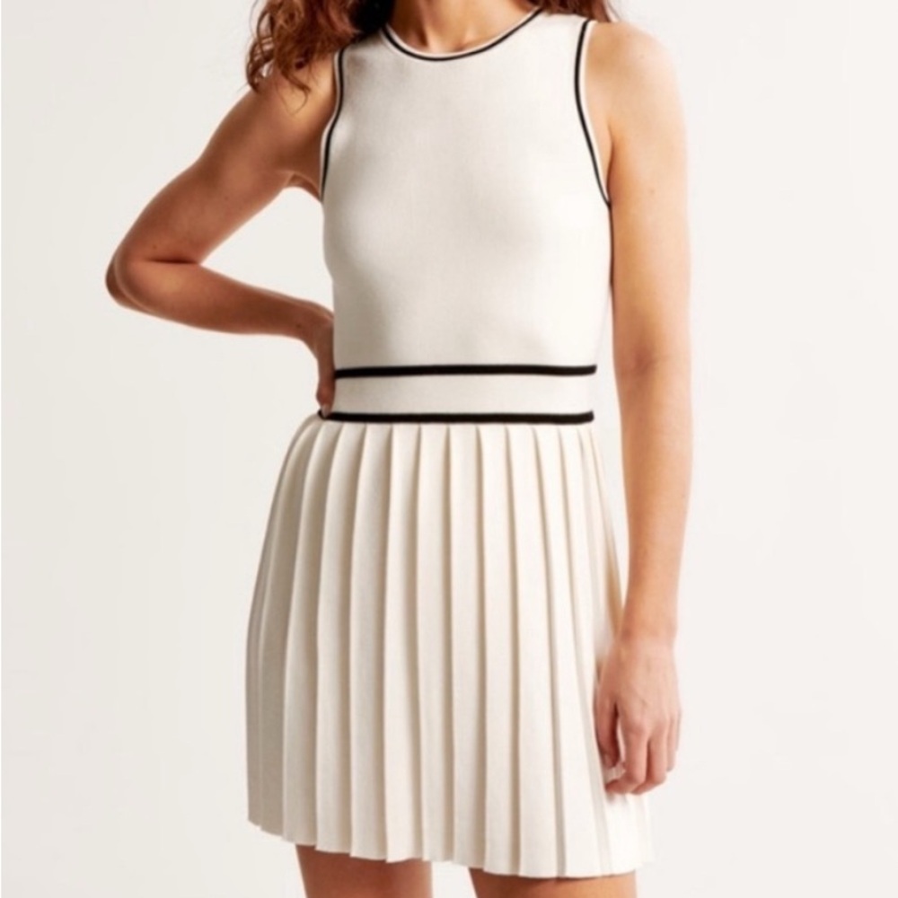 Abercrombie women’s sweater dress